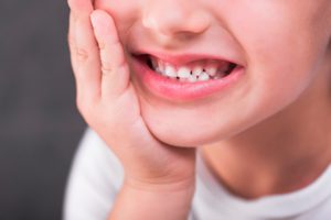 3 Hábitos infantiles que pueden incentivar el uso de ortodoncia